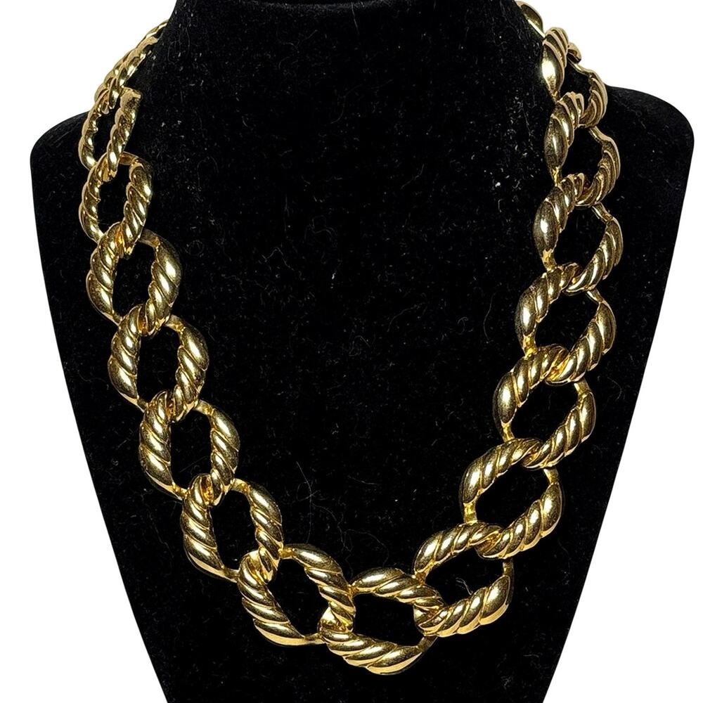 Large Gold Tone Twisted Rope Link Statement Necklace Chunky Chain 18 inch